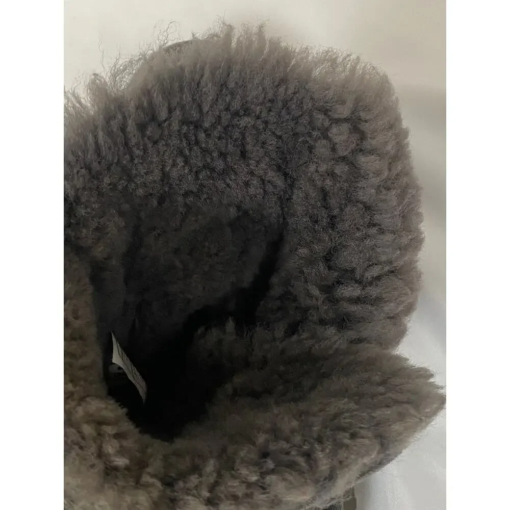 UGG Australia Bailey Button Gray Sheepskin Shearling Pull-On Ankle Boots US 5